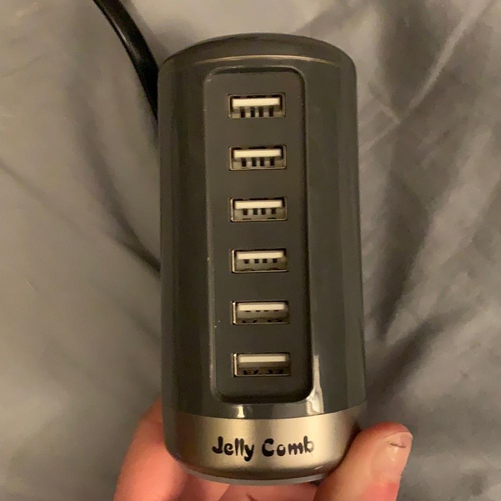 Jelly Comb 6 port USB charger